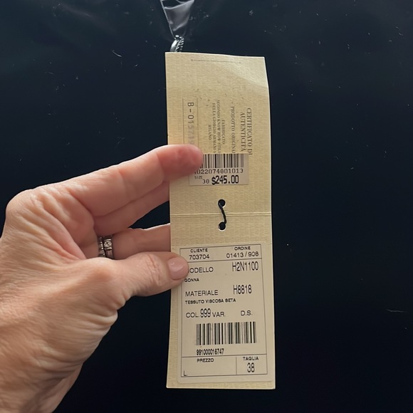 Emporio Armani made in Italy size 38 original tags fully lined. Velvet skirt - Picture 10 of 15